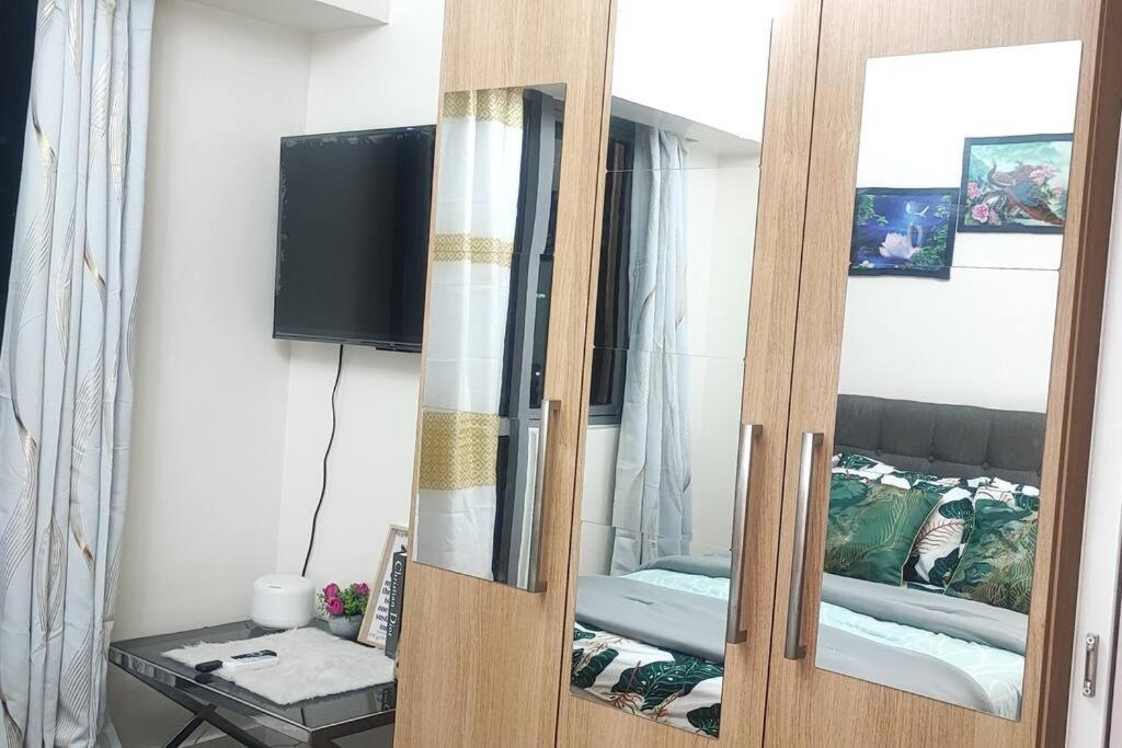 Aveline Suites Elite Rockwell View Acqua Private Residences Near Rockwell Makati Manila Exterior photo